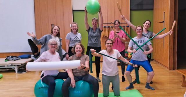 Und wieder geht ein 8-Wochen Kurs im UkGM Marburg zu Ende. Seit etwa 4 Jahren schon freuen wir uns über zahlreiche gut gefüllte Kurse für die lieben Mitarbeiter der Uniklinik. Weiter geht’s!💪🏻 #betrieblichesgesundheitsmanagement #fitness #gesundheit #entspannung #rückentraining #faszientraining #ukgm #aokhessen